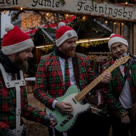 Hør julemusik rundt omkring i gaderne til jul